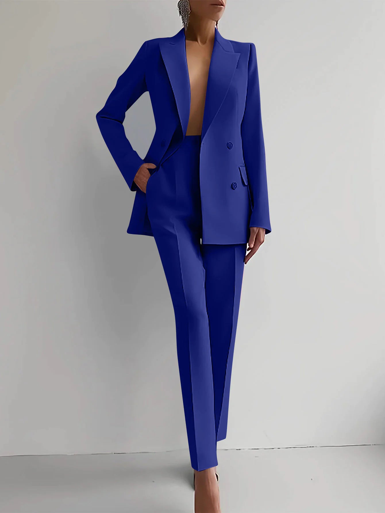 Women’s Fashionable Suit, Elegant Office & Formal Wear