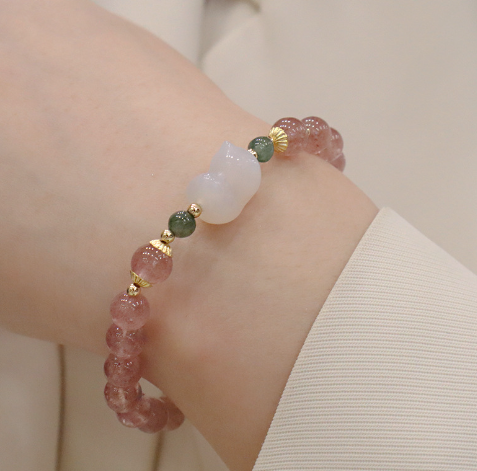 Artistic Pink Quartz Lotus Seed Bracelet for Summer