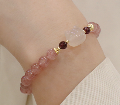 Artistic Pink Quartz Lotus Seed Bracelet for Summer